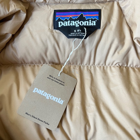 Patagonia Men’s Silent Down Parka - Picture 3 of 9